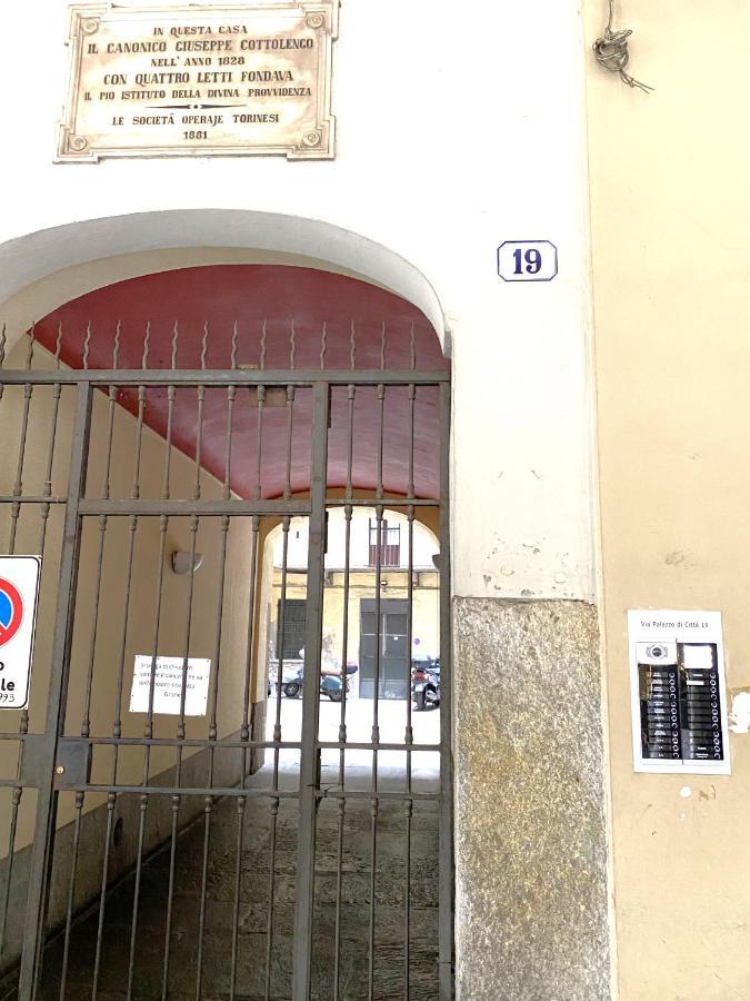 City Palace Premium Apartment - Centro Quadrilatero Romano Turin Bagian luar foto